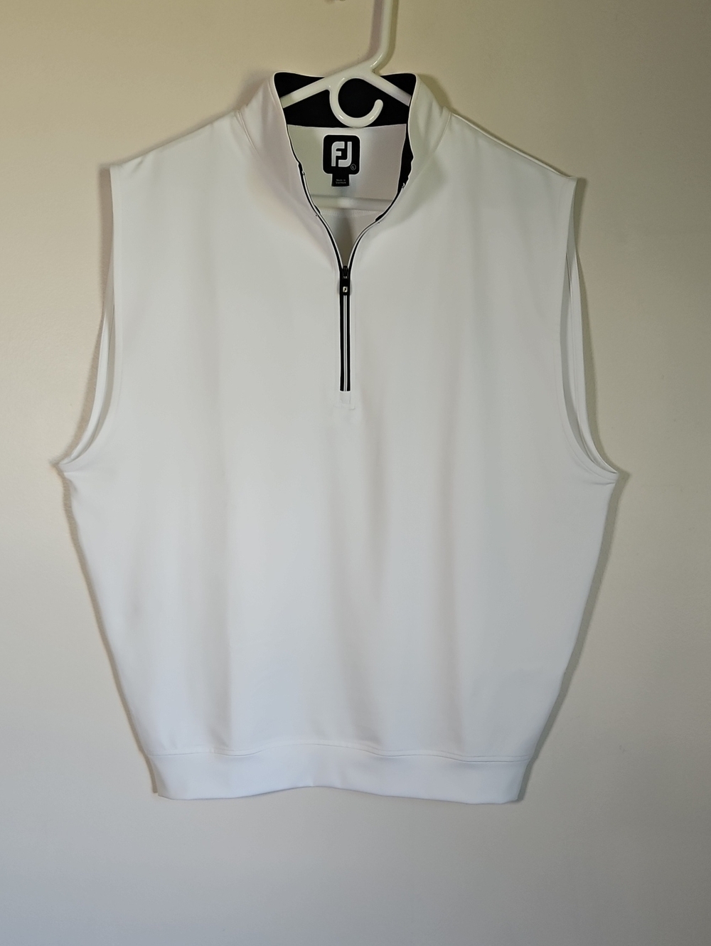 Footjoy Men's LG Performance Quarter Zip Golf Vest White Sleeveless - Picture 3 of 7